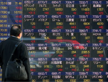 Asia markets fall amid Middle East ceasefire uncertainty and oil volatility